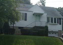 Pre-foreclosure Listing in HIGHVIEW DR LITTLE FALLS, NJ 07424