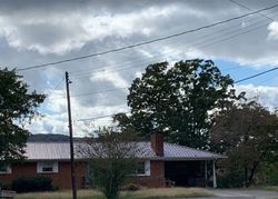 Pre-foreclosure in  HUBBELL PL Oak Ridge, TN 37830