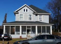 Pre-foreclosure in  COLVILLE ST Chattanooga, TN 37405