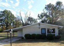 Pre-foreclosure Listing in CHAPMAN ST BROWNSVILLE, TN 38012