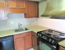 Pre-foreclosure Listing in POPLAR WOODS CIR S # 2 GERMANTOWN, TN 38138