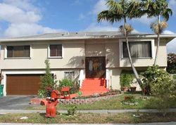  Nw 40th St, Hollywood FL