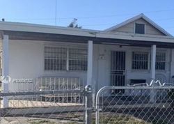  Nw 26th St, Miami FL