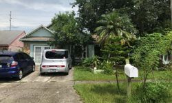 Pre-foreclosure in  ROBERT E LEE RD Tampa, FL 33637