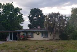 Pre-foreclosure Listing in OAK DR LEESBURG, FL 34748