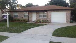 Pre-foreclosure in  RAMBLEWOOD CIR Lake Worth, FL 33467