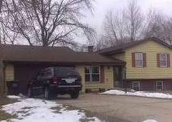 Pre-foreclosure in  CLIFFSIDE CT Racine, WI 53402