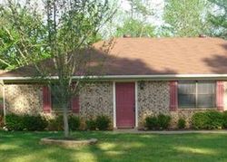 Pre-foreclosure in  ROLLING PINES DR Tyler, TX 75707