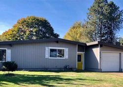Pre-foreclosure in  DWIGHT DR S Salem, OR 97302