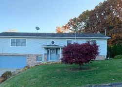 Pre-foreclosure Listing in BEECHWOOD DR OLYPHANT, PA 18447
