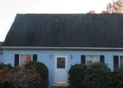  Greentree Cir, Springfield MA