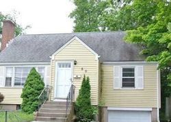 Pre-foreclosure Listing in ELM DR WEST HARTFORD, CT 06110