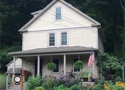 Pre-foreclosure in  MOUNTAIN RD Woodbury, CT 06798