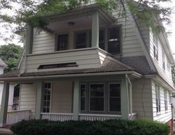 Pre-foreclosure in  QUINNIPIAC AVE New Haven, CT 06513