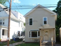 Pre-foreclosure Listing in ROSETTE ST NEW HAVEN, CT 06519