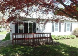 Pre-foreclosure Listing in LORRAINE RD GROTON, CT 06340