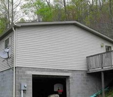 Pre-foreclosure Listing in MODS RUN RD MANNINGTON, WV 26582
