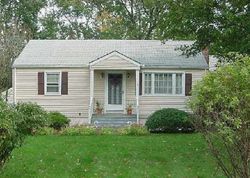 Pre-foreclosure Listing in LYNCREST DR NORWALK, CT 06851