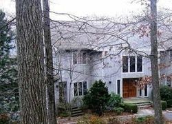 Pre-foreclosure Listing in 11 O CLOCK RD WESTON, CT 06883