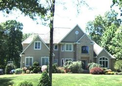Pre-foreclosure in  DEERBROOKE CIR Southington, CT 06489