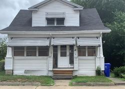 Pre-foreclosure in  RHODE ISLAND AVE Pawtucket, RI 02860