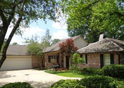 Pre-foreclosure in  RUE BEAUREGARD Baton Rouge, LA 70809