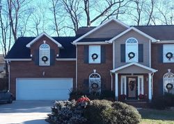 Pre-foreclosure in  STAR GAZING LN Knoxville, TN 37938