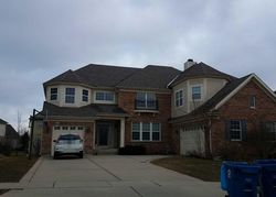 Pre-foreclosure in  BIRMINGHAM LN Schaumburg, IL 60193