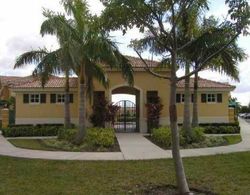 Pre-foreclosure in  SE 17TH AVE Homestead, FL 33035