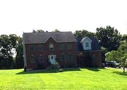 Pre-foreclosure in  ANGELAS WAY Goshen, NY 10924