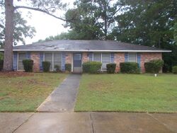 Pre-foreclosure in  ROSEDON DR Montgomery, AL 36116