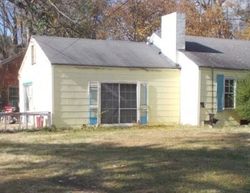Pre-foreclosure in  MACLAMAR RD Montgomery, AL 36111