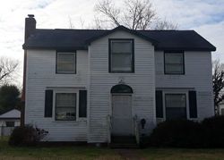 Pre-foreclosure in  NEWPORT NEWS AVE Hampton, VA 23669