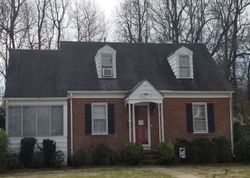 Pre-foreclosure in  LAKESIDE DR Newport News, VA 23606