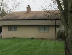 Pre-foreclosure Listing in MAYCROFT RD LANSING, MI 48917