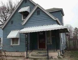 Pre-foreclosure in  S HENRIETTA ST Springfield, IL 62704
