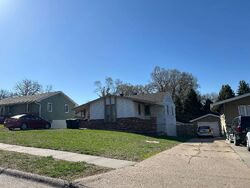 Pre-foreclosure in  O ST Omaha, NE 68117