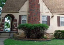 Pre-foreclosure in  SW RANDOLPH AVE Topeka, KS 66604