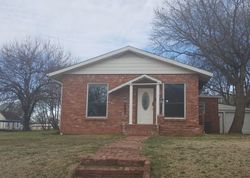 Pre-foreclosure Listing in S 14TH ST CHICKASHA, OK 73018