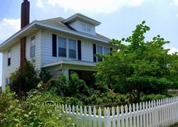 Pre-foreclosure Listing in YEARDLEY AVE LYNCHBURG, VA 24501