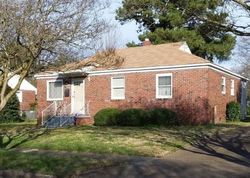 Pre-foreclosure in  TAPPAHANNOCK DR Norfolk, VA 23509