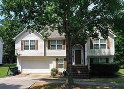 Pre-foreclosure in  WATERS END LN Snellville, GA 30039