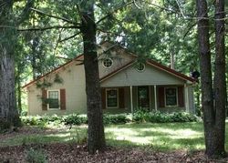 Pre-foreclosure in  DARDEN CHRISTIAN CHAPEL RD Wildersville, TN 38388