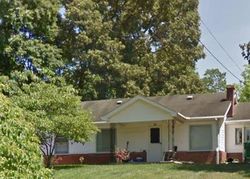 Pre-foreclosure in  PEAVLER DR Kingsport, TN 37660
