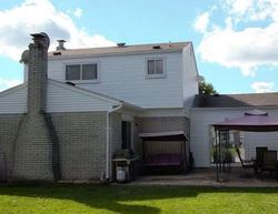 Pre-foreclosure in  BYERS DR Sterling Heights, MI 48310