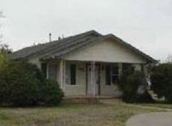 Pre-foreclosure Listing in OAKLAND ST PLAINVIEW, TX 79072