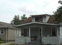 Pre-foreclosure in  EDGEWOOD ST Dearborn Heights, MI 48125