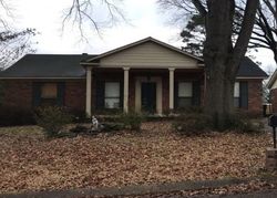 Pre-foreclosure in  CARROLTON DR Southaven, MS 38671