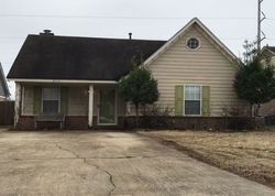 Pre-foreclosure in  CHURCHWELL DR Horn Lake, MS 38637