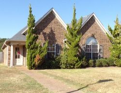 Pre-foreclosure in  SAVANNAH PKWY Southaven, MS 38672